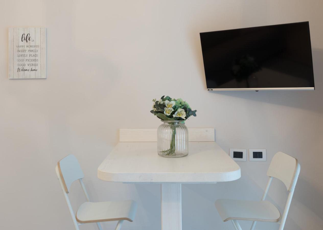 Residenza Conca Verde B&B Il Monolocale Rogolo Kültér fotó